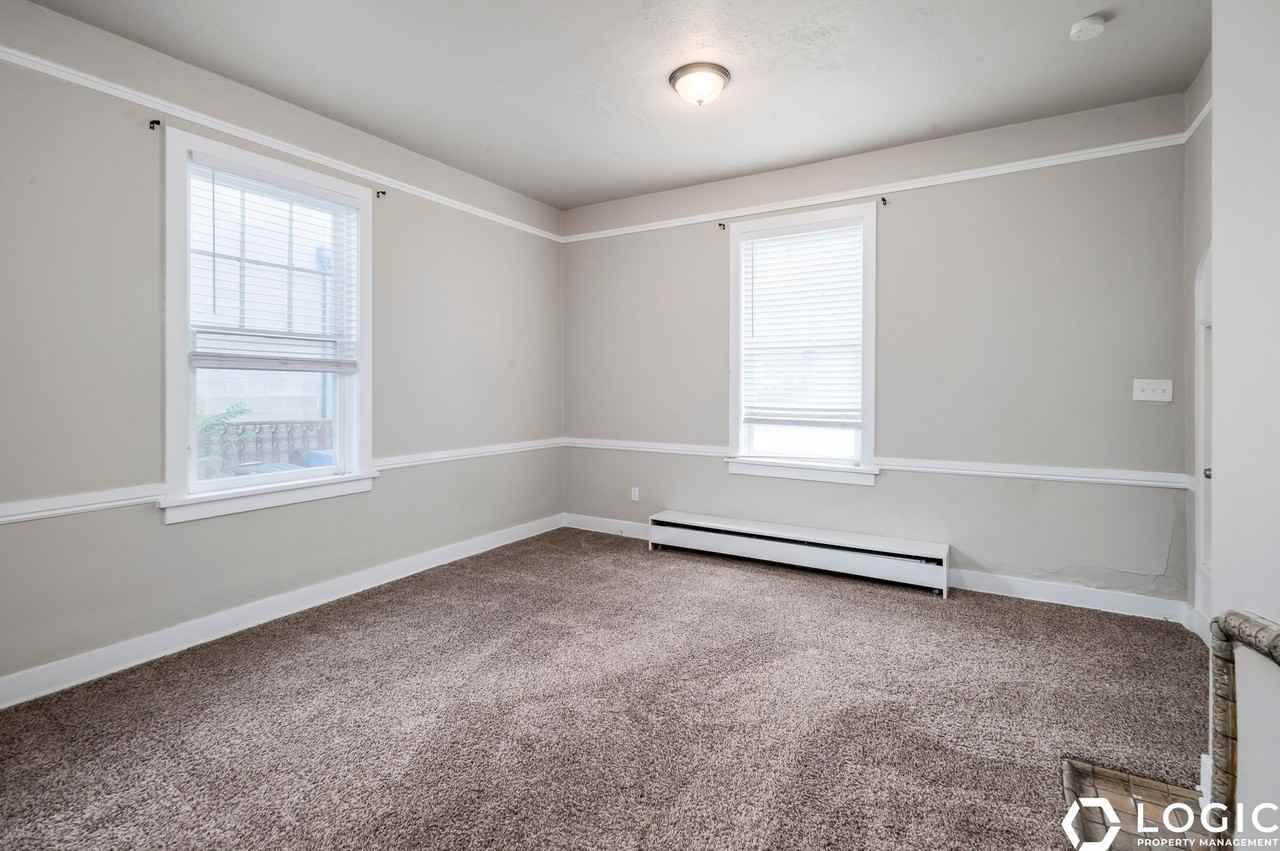 134 Sw - Photo 7 of 14