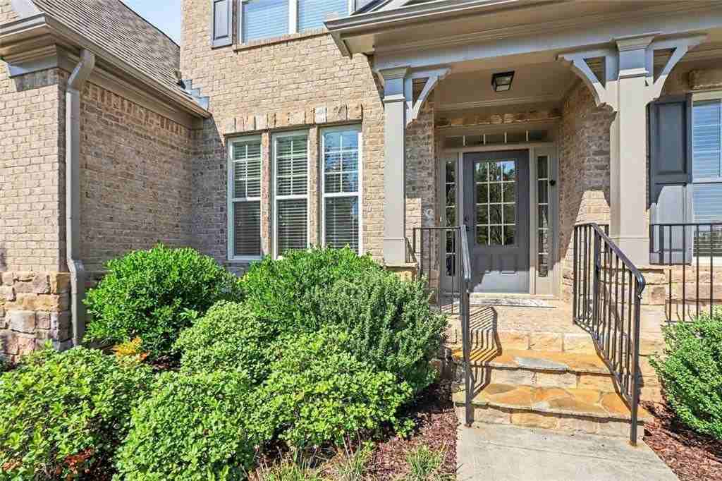 9035 Sunbury Pl - Photo 5 of 39