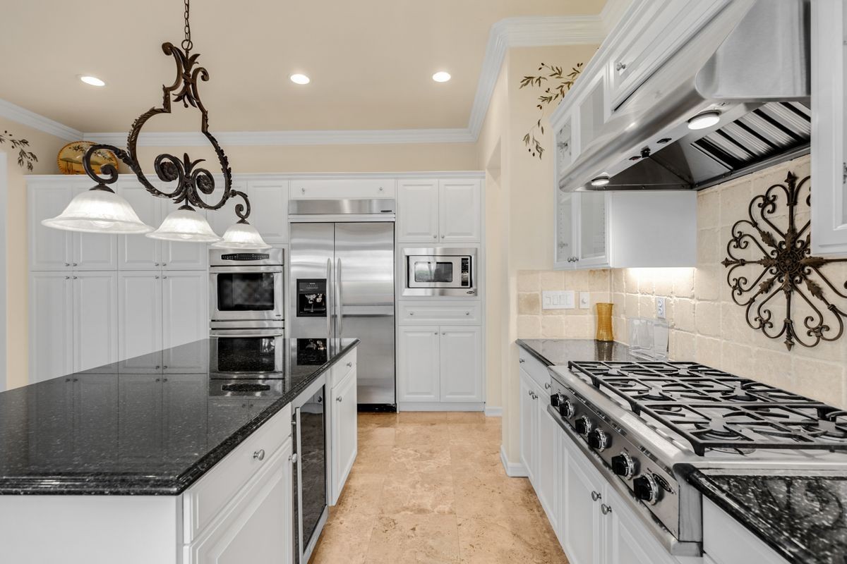 467 Tangerine Pl - Photo 6 of 11