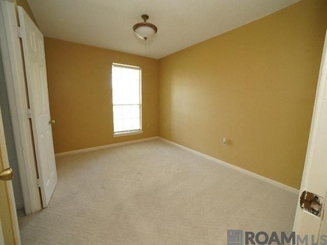 1570 Heartwood Dr - Photo 5 of 17