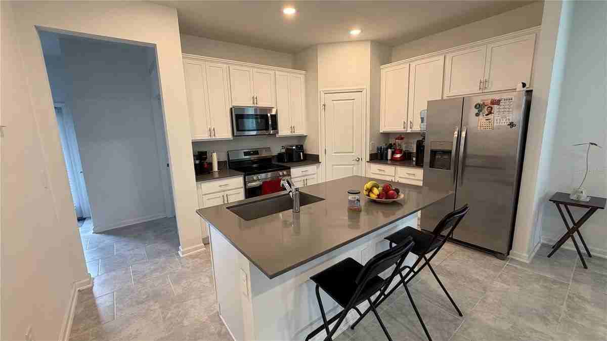 4125 Pino St - Photo 5 of 28