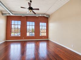 featured image of 305 S Lincoln St #C