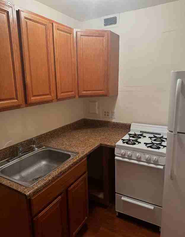 6515 Jfk Blvd E ##4l - Photo 2 of 3