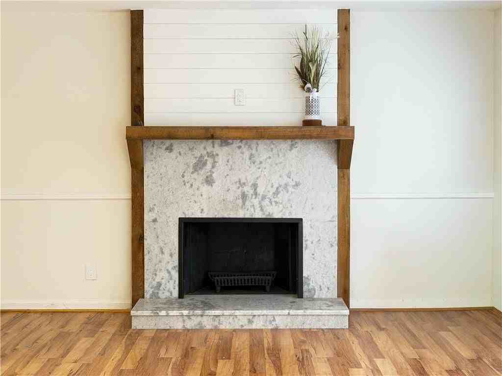2782 Farmstead Rd Se - Photo 4 of 23