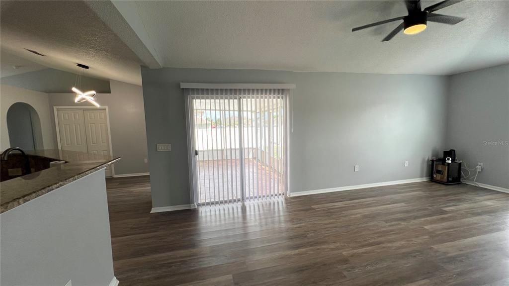 485 Martigues Dr - Photo 4 of 5
