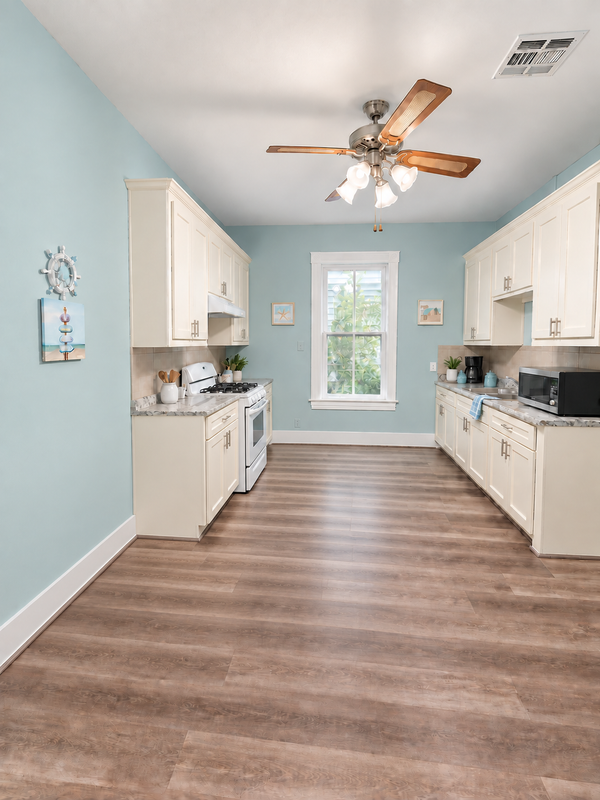 4015 Avenue O - Photo 4 of 12