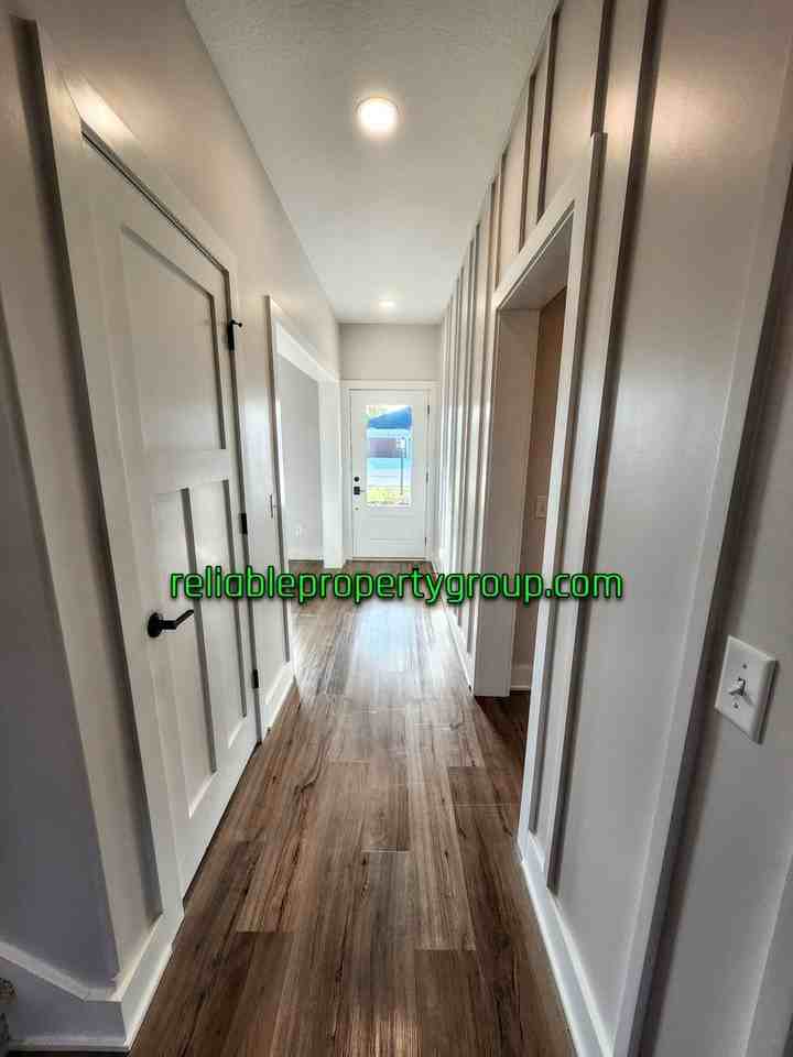 7205 Starks Blvd - Photo 4 of 25