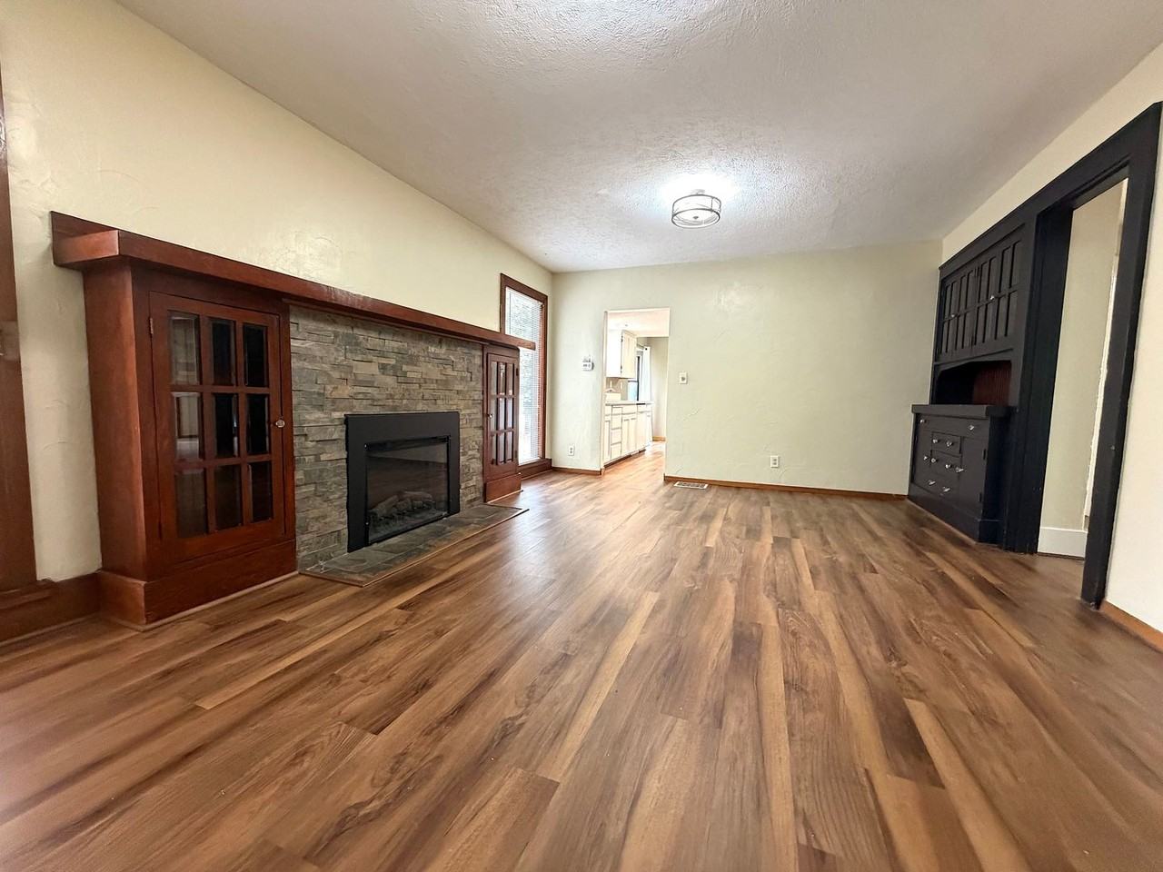 3920 Sw Wilbard St - Photo 5 of 37
