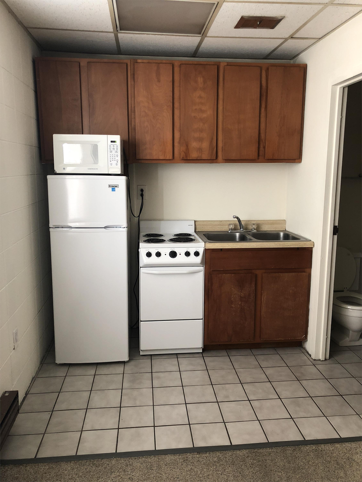 108 W Green St #201 - Photo 2 of 13
