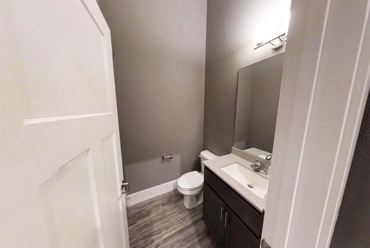 1 308½ E Clark St #1 - Photo 6 of 17