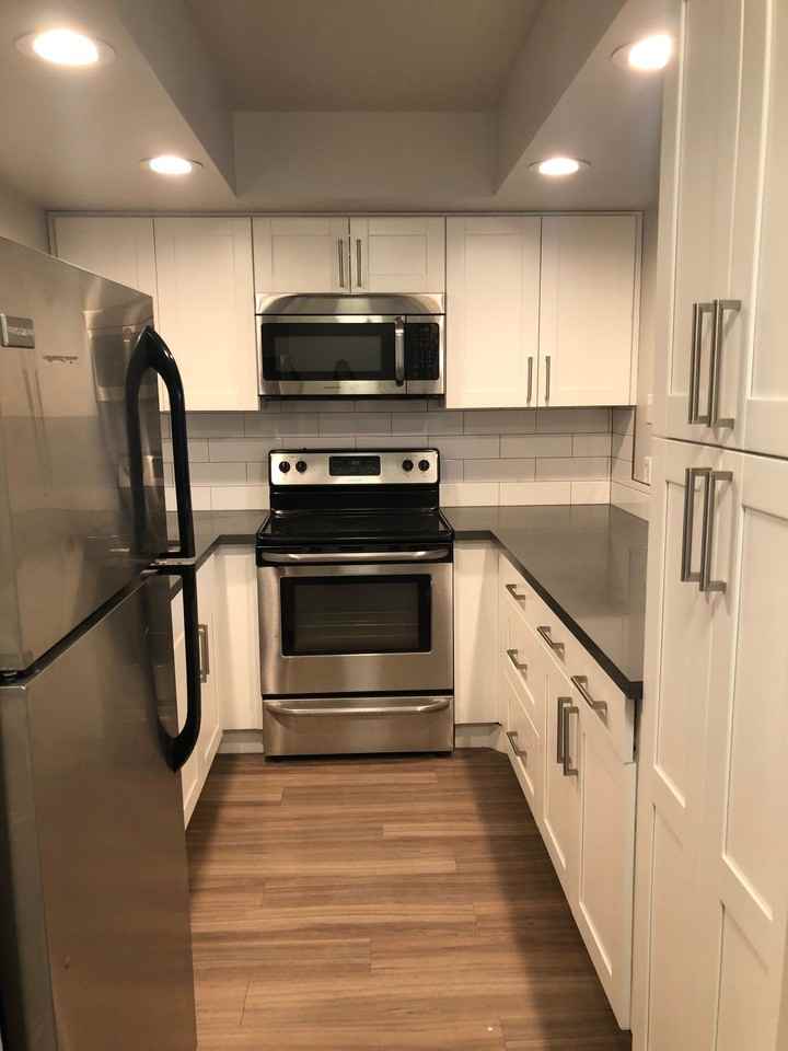 Madison Court - Photo 6 of 13