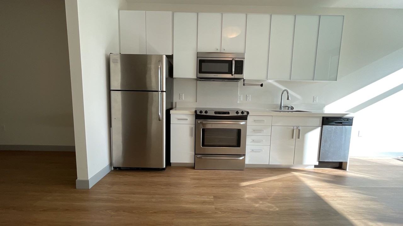 610 Ala Moana Blvd Apt M213 - Photo 3 of 18