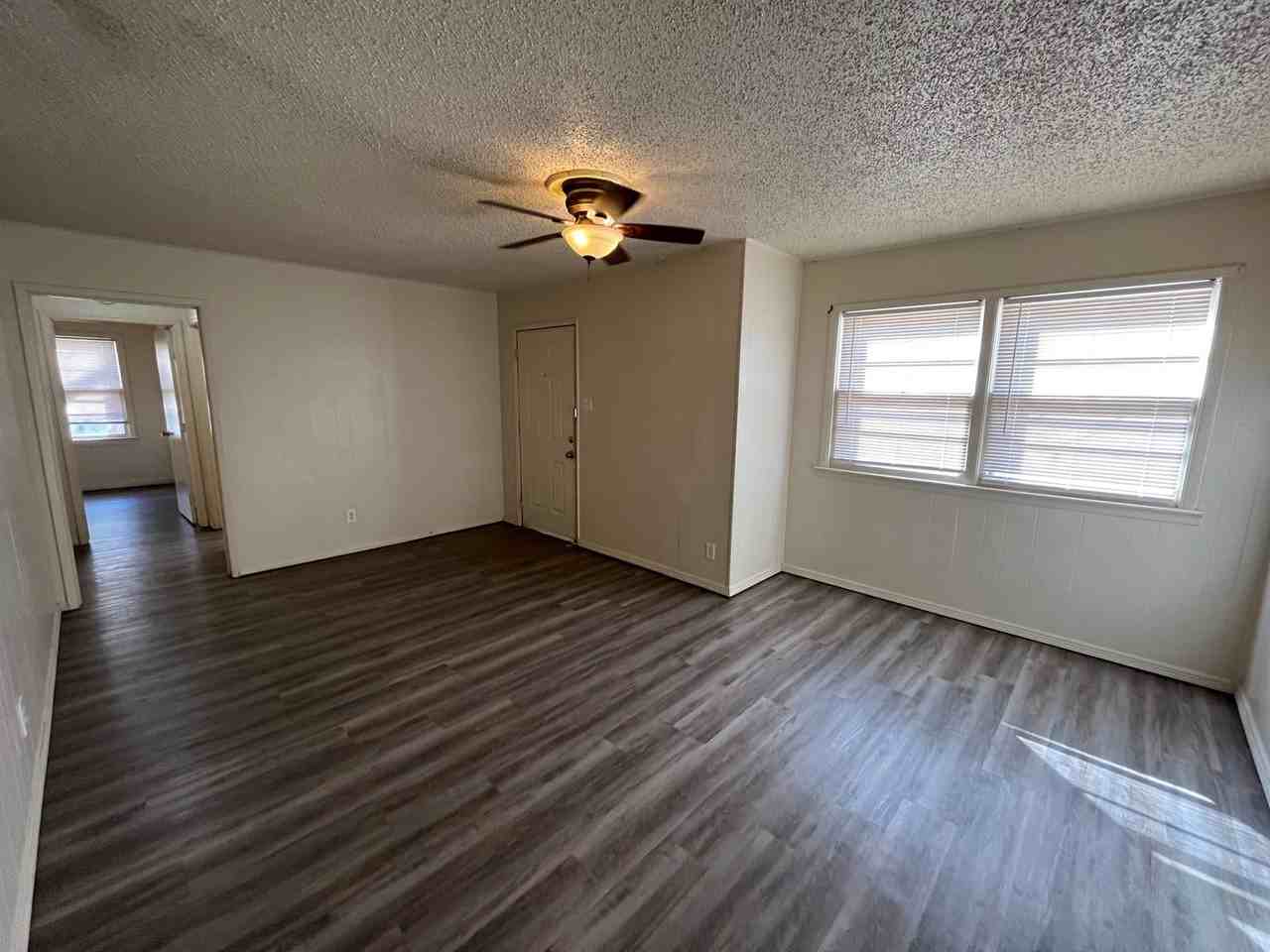 4420 46th St - Photo 2 of 13
