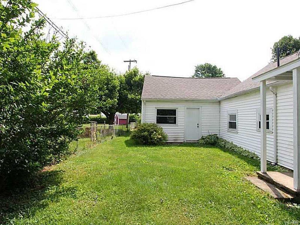 25 Wolf Ave - Photo 2 of 17