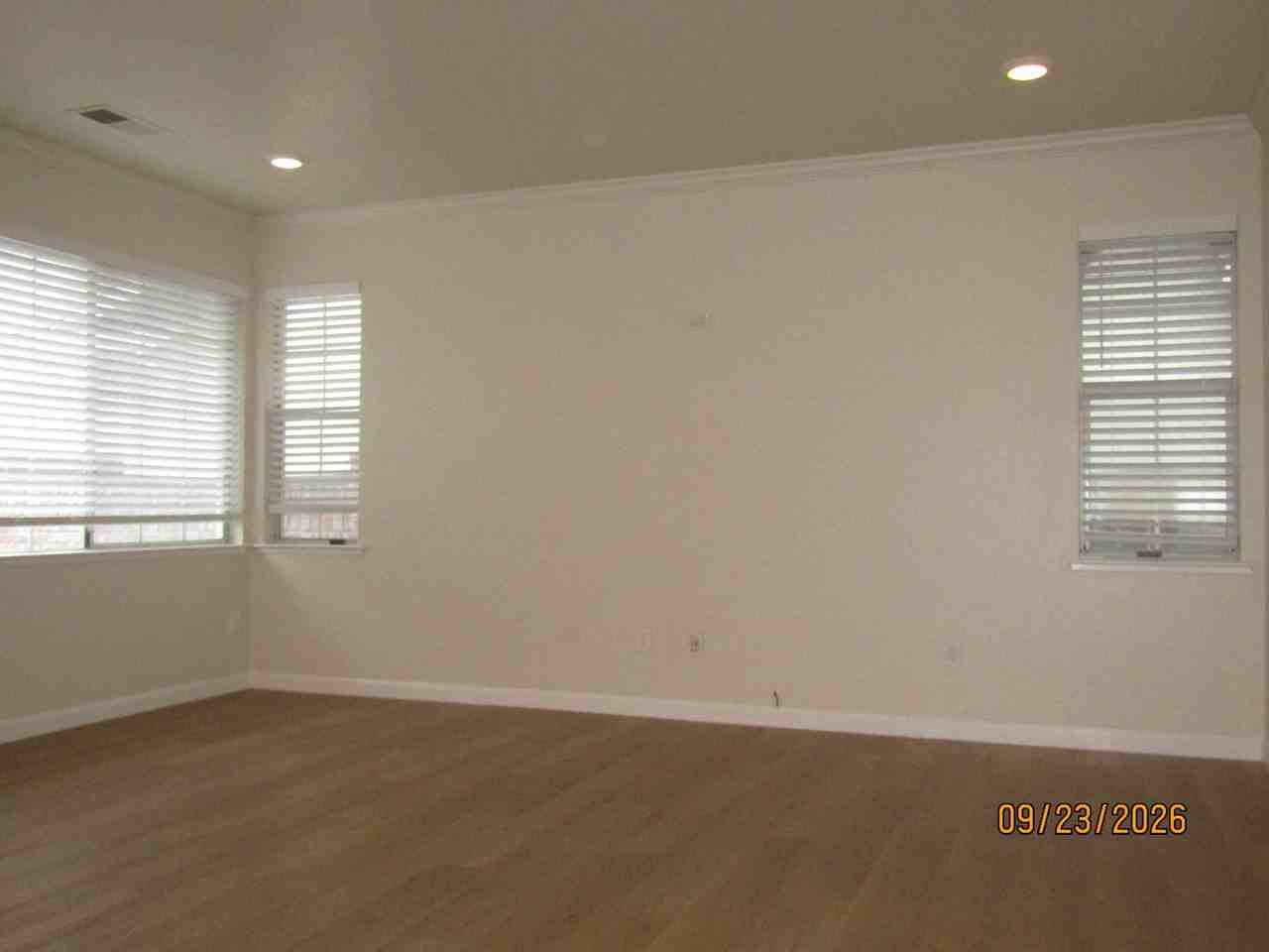 2354 Pinercrest Dr - Photo 4 of 13