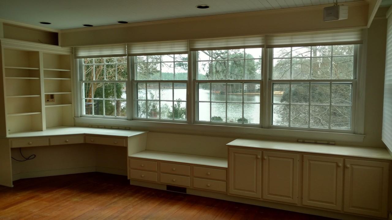 1809 Lakeshore Dr - Photo 6 of 13