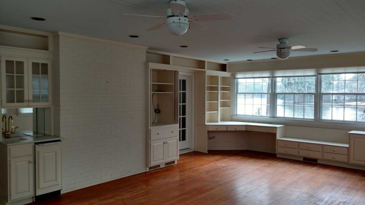 1809 Lakeshore Dr - Photo 7 of 13