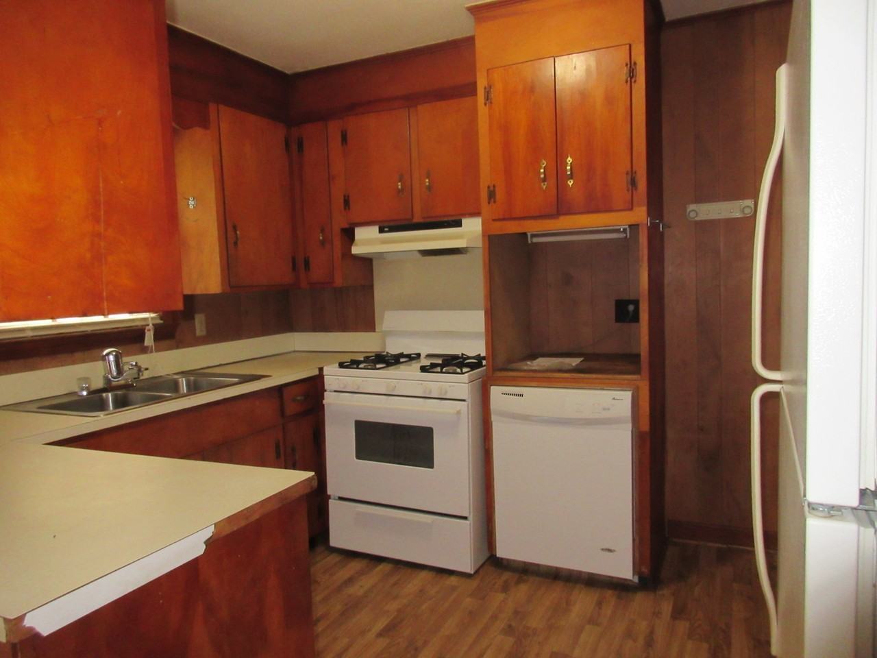 2416 Peach Orchard Rd - Photo 4 of 10