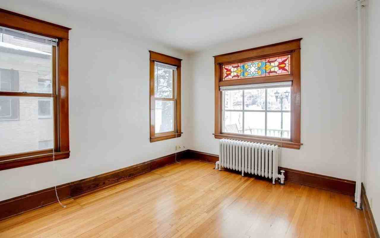 807 Snelling Ave N - Photo 5 of 20