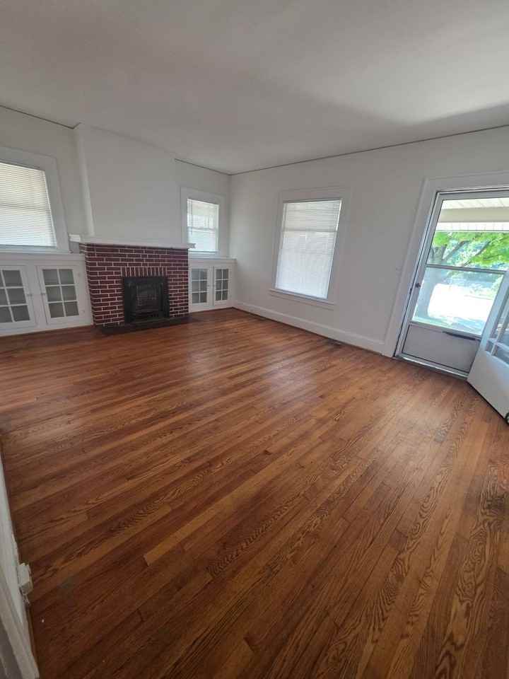 3901 Indiana Ave - Photo 5 of 13