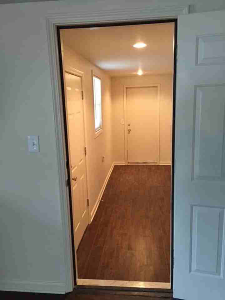 7419 Lawrence St - Photo 6 of 15