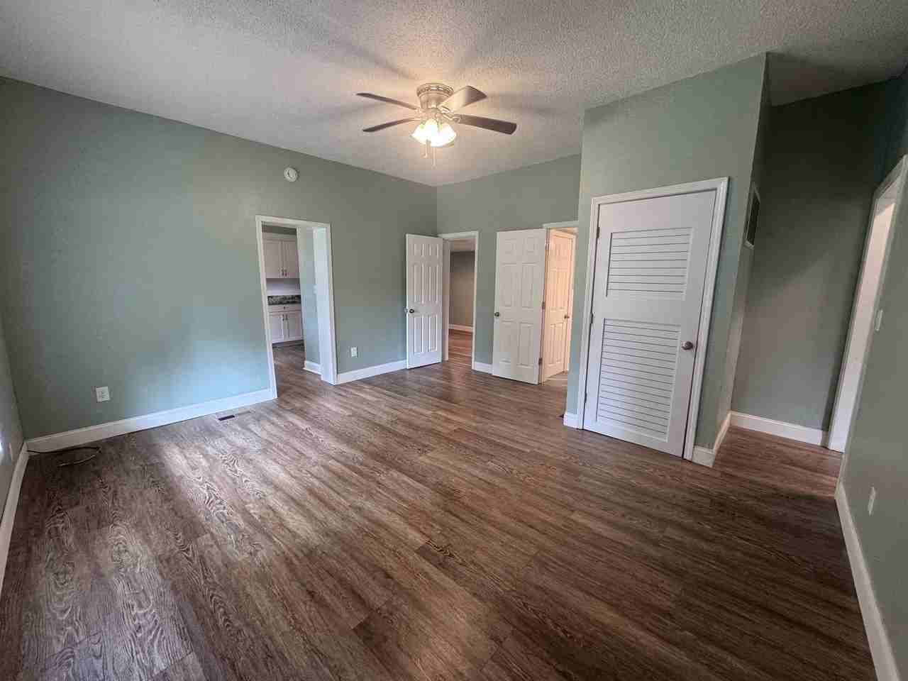 820 S 28th St - Photo 2 of 23