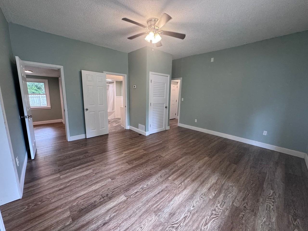 820 S 28th St - Photo 5 of 23