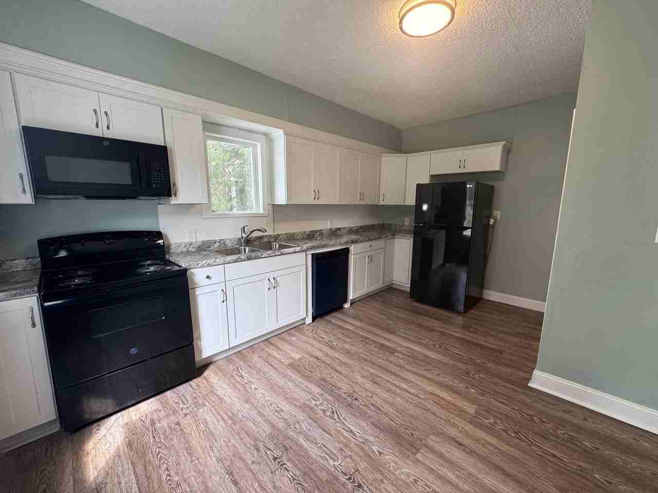 820 S 28th St - Photo 6 of 23