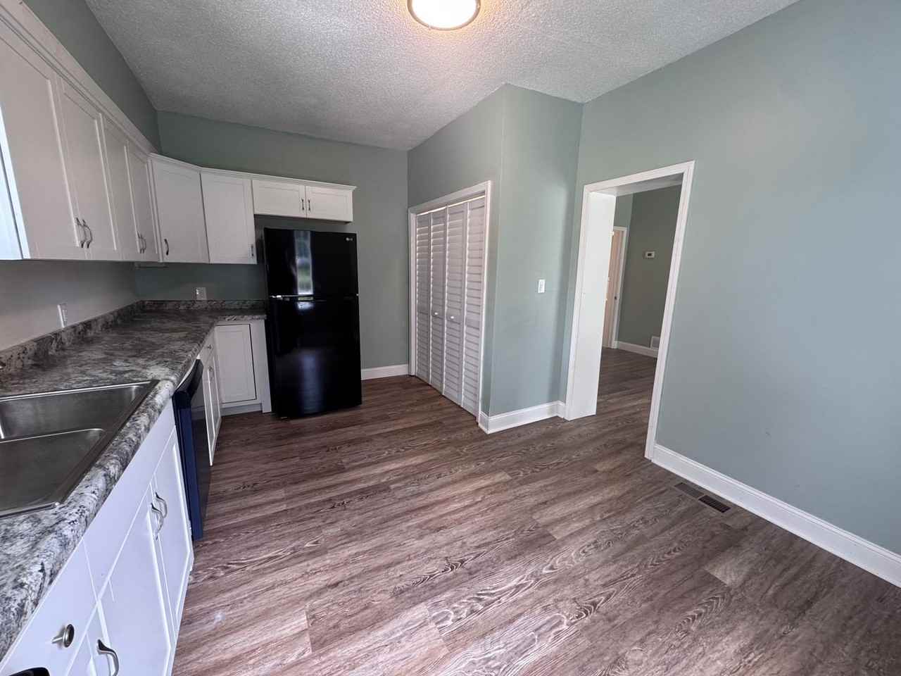 820 S 28th St - Photo 7 of 23
