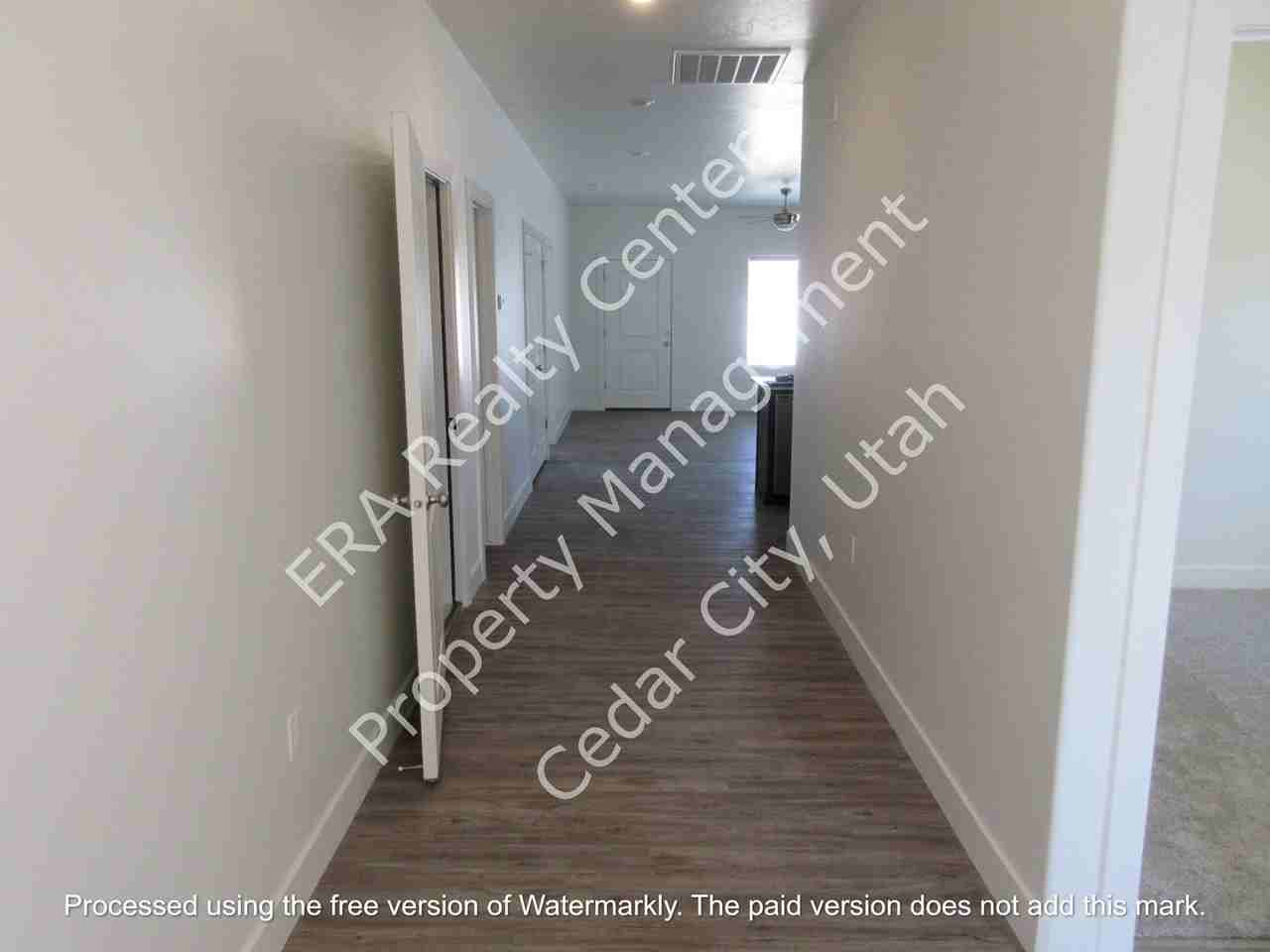 2258 N 550 W - Photo 5 of 15