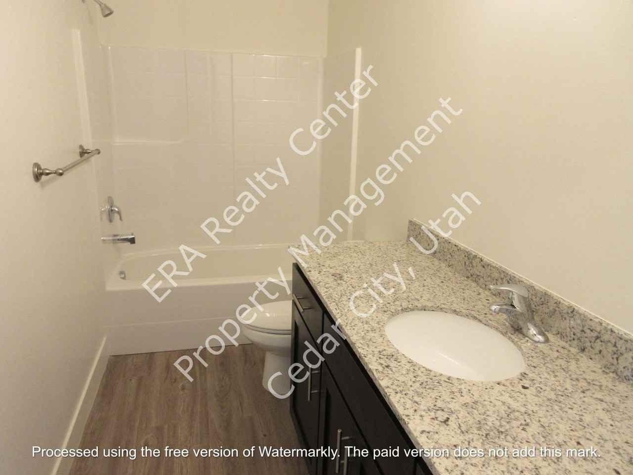 2258 N 550 W - Photo 7 of 15