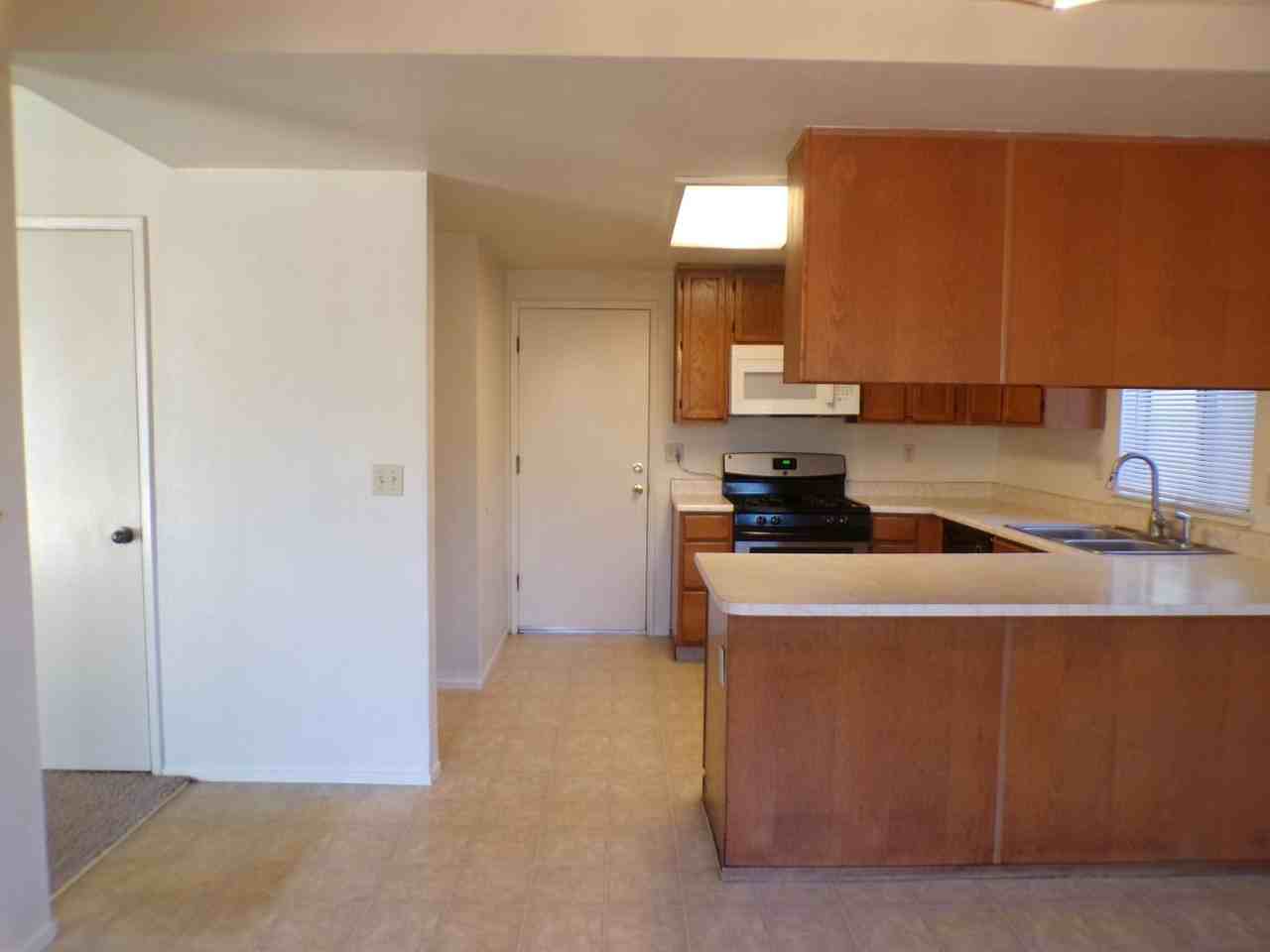 1309 Cape Cod Dr - Photo 5 of 11