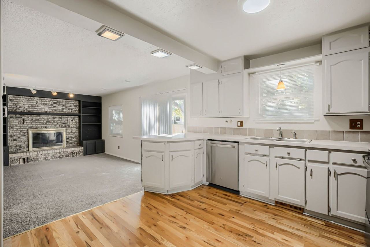 4298 Sumac Ct - Photo 2 of 39