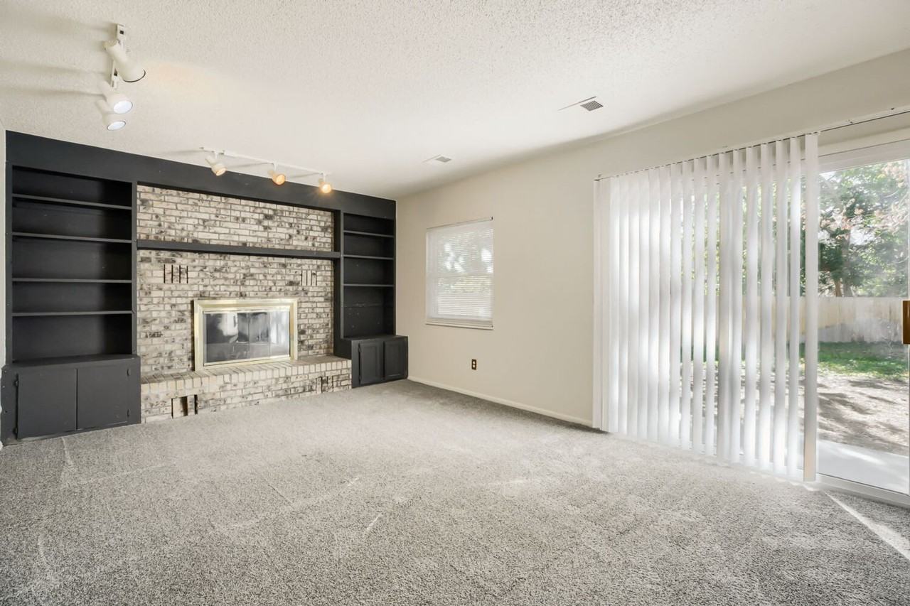 4298 Sumac Ct - Photo 5 of 39