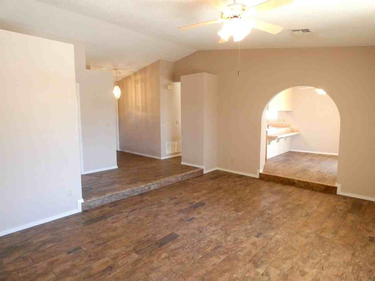 3444 Sundial Dr - Photo 7 of 35