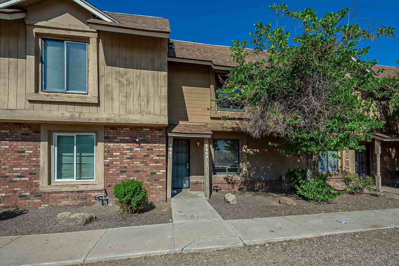 5869 N 59th Dr - Photo 2 of 31