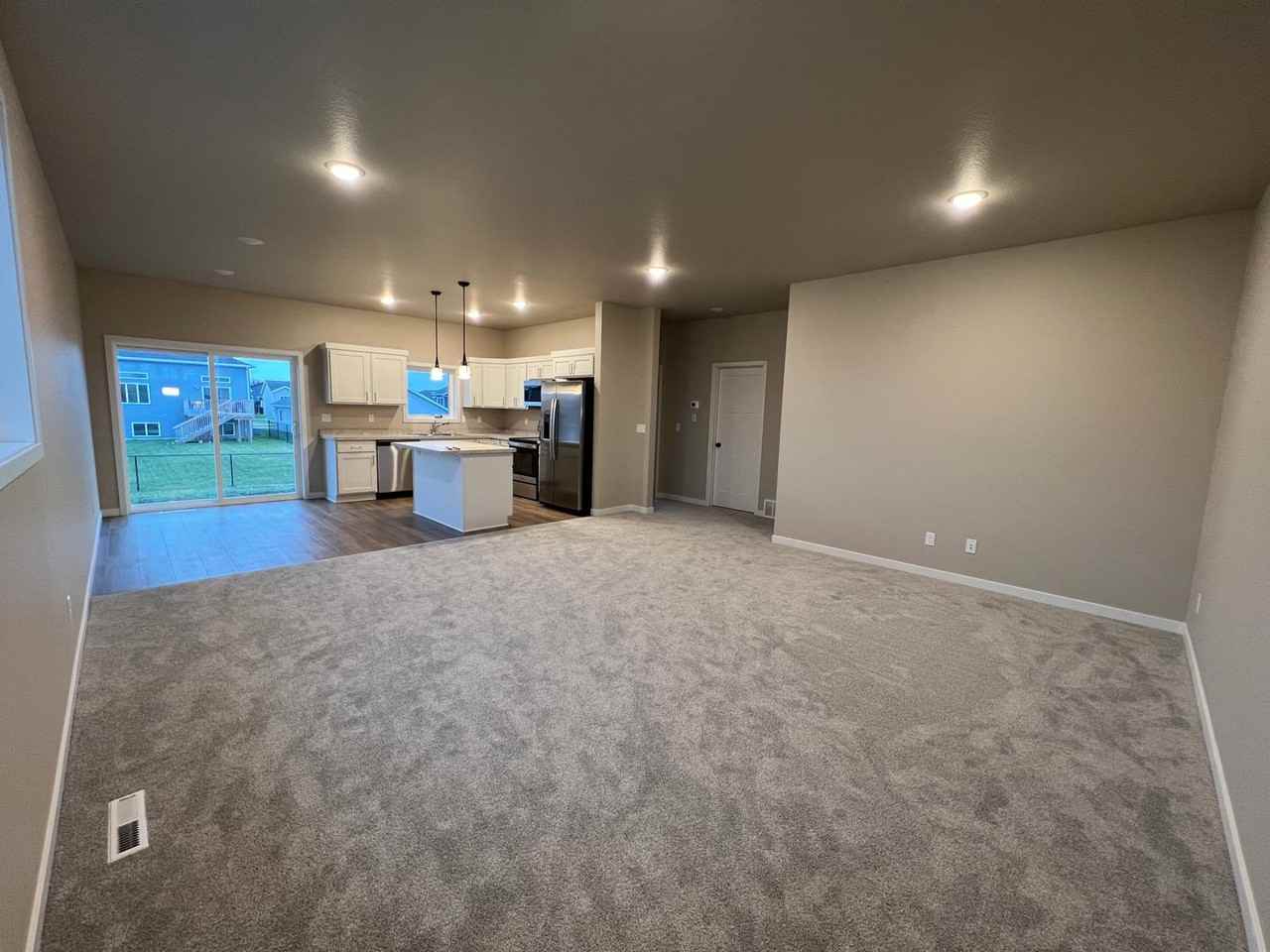 3843 33rd St S - Photo 5 of 16