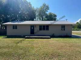 featured image of 702 Thorn St