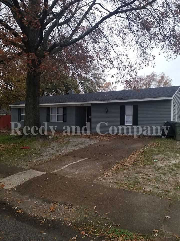 4523 E Mallory Ave - Photo 2 of 22
