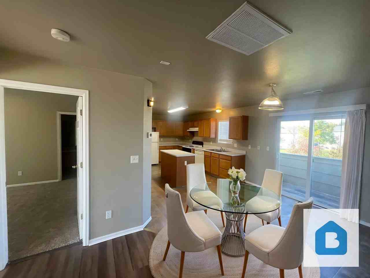 4950 Leland Pt - Photo 5 of 26