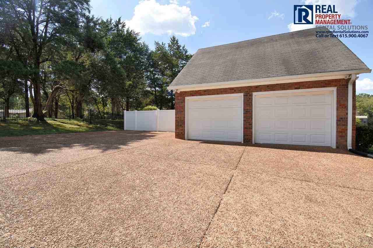 2107 Londonderry Dr - Photo 4 of 40