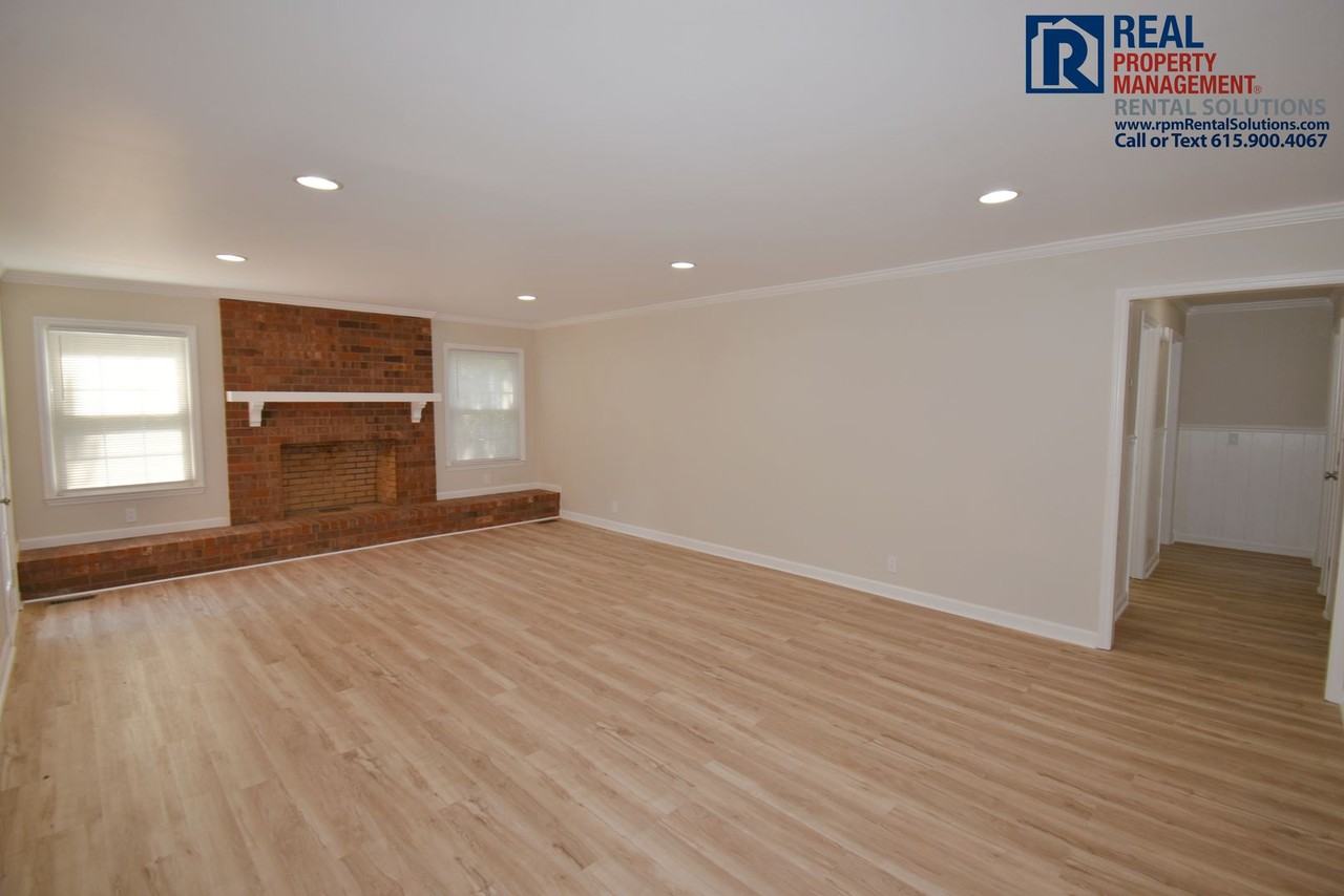 2107 Londonderry Dr - Photo 5 of 40