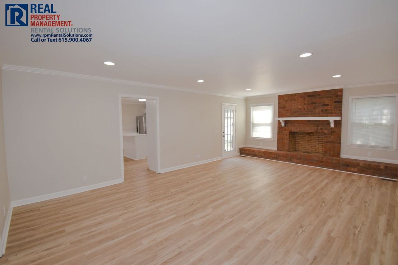 2107 Londonderry Dr - Photo 6 of 40