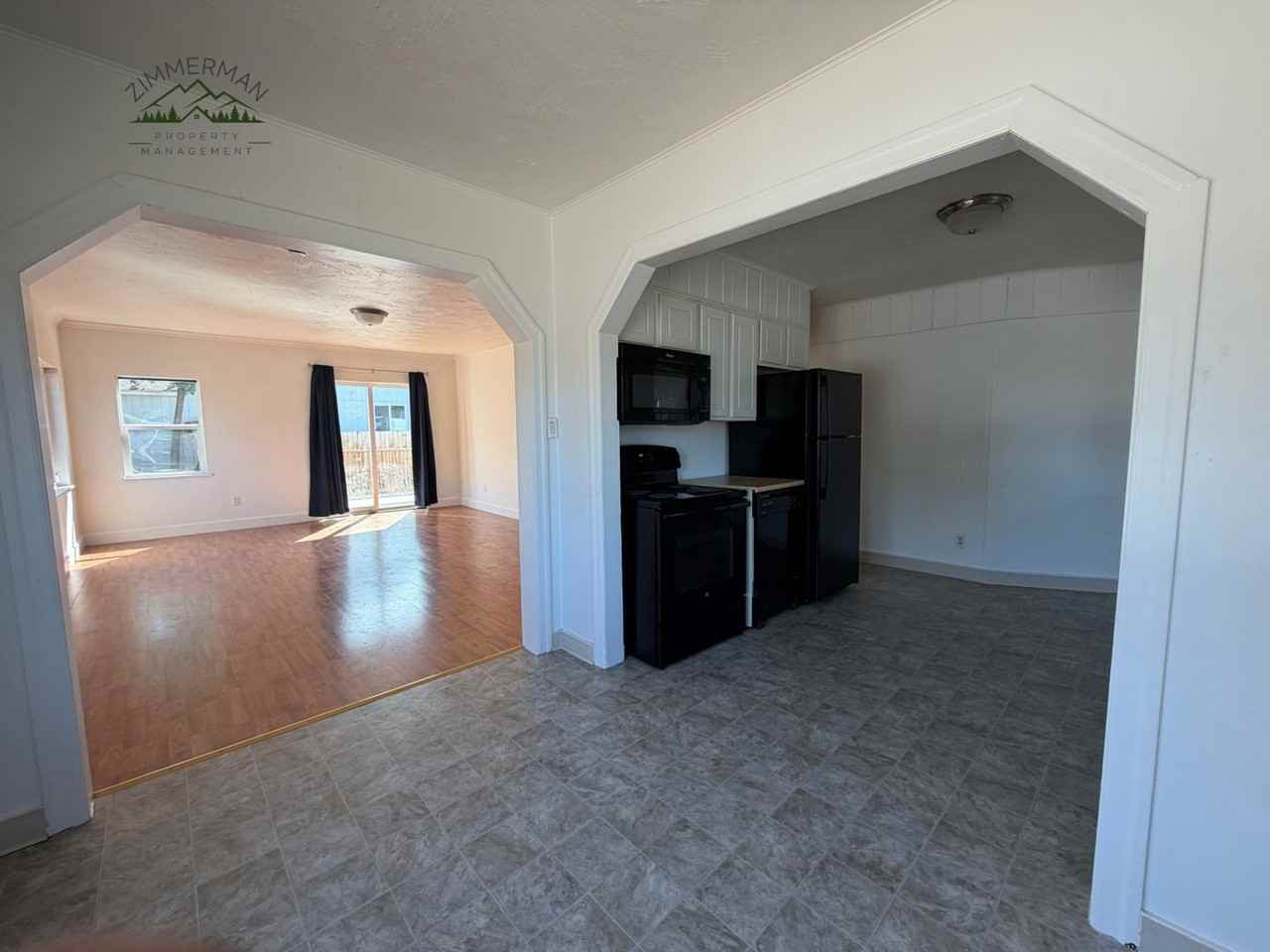 460 S 41st St - Photo 4 of 21