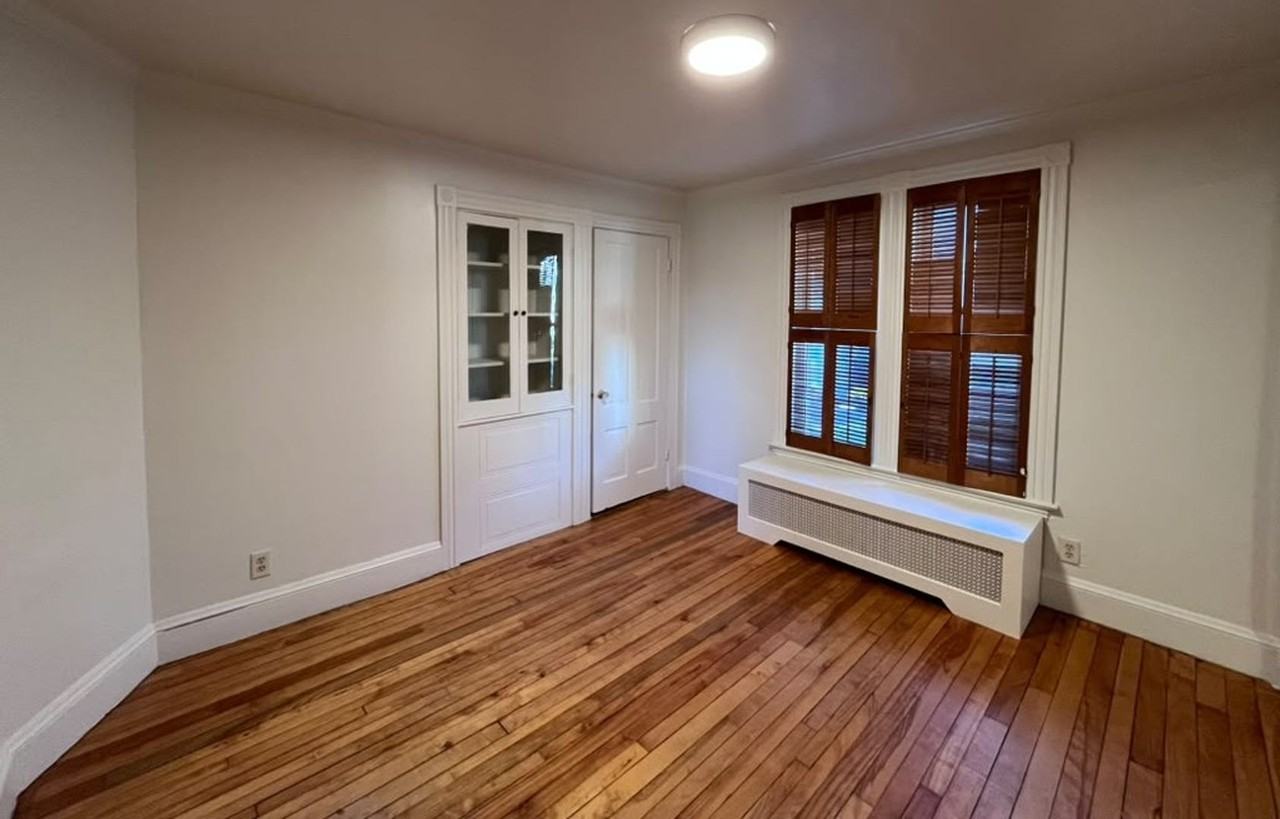 178 Whitney St - Photo 4 of 14