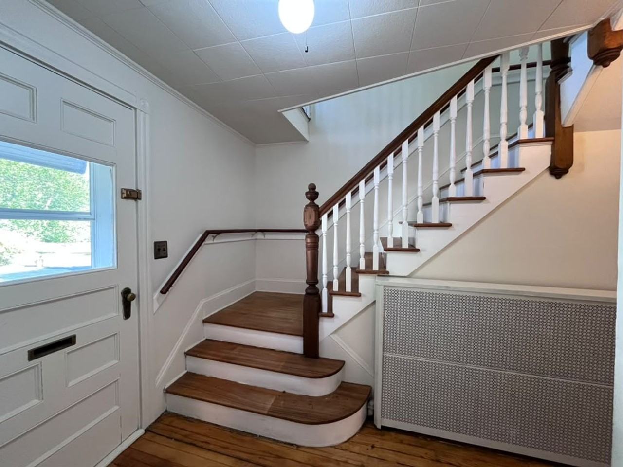 178 Whitney St - Photo 7 of 14