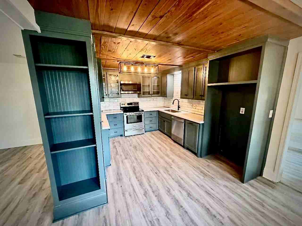 102 Channel Ln - Photo 3 of 23