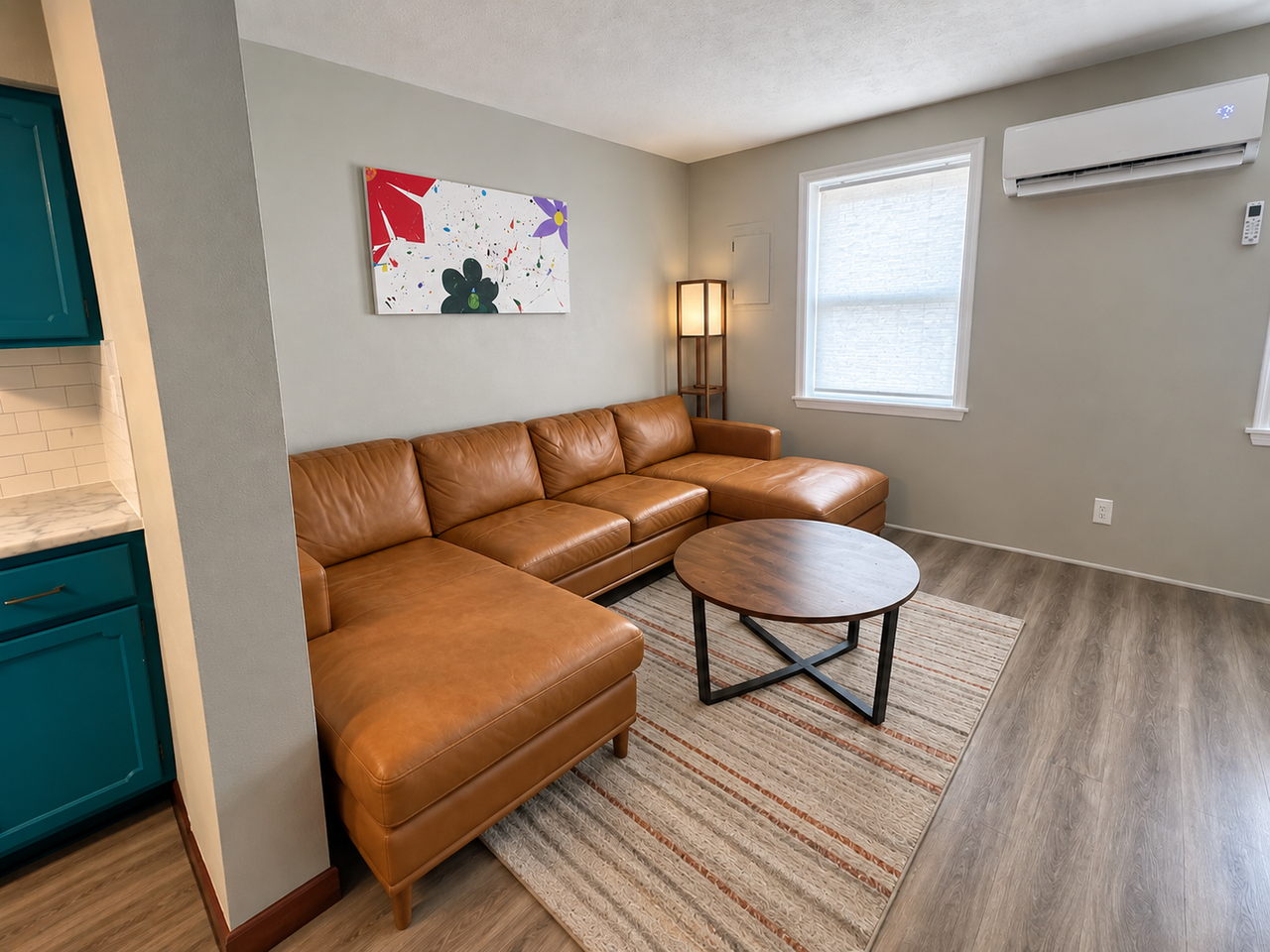 1015 1/2 16th Ave - Photo 4 of 8