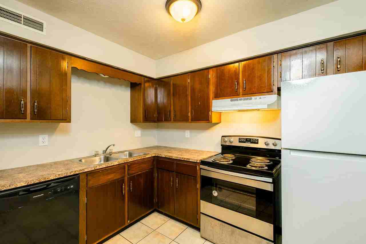 6917 Military Ave - Photo 5 of 29