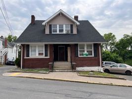 featured image of 374 Forest Ave